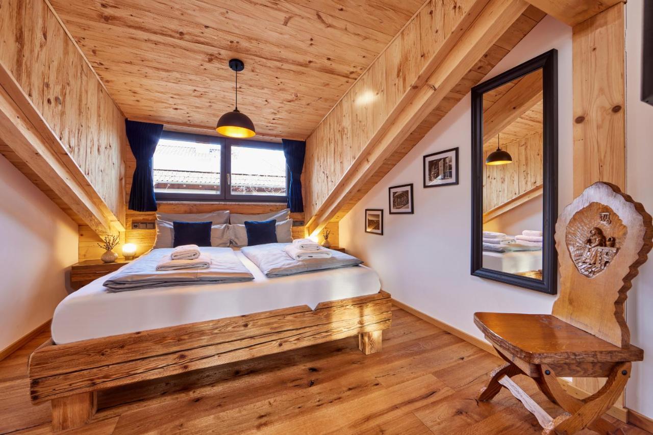 Chalet Alpi การ์มิช-พาร์เทนเคียร์เชน ภายนอก รูปภาพ