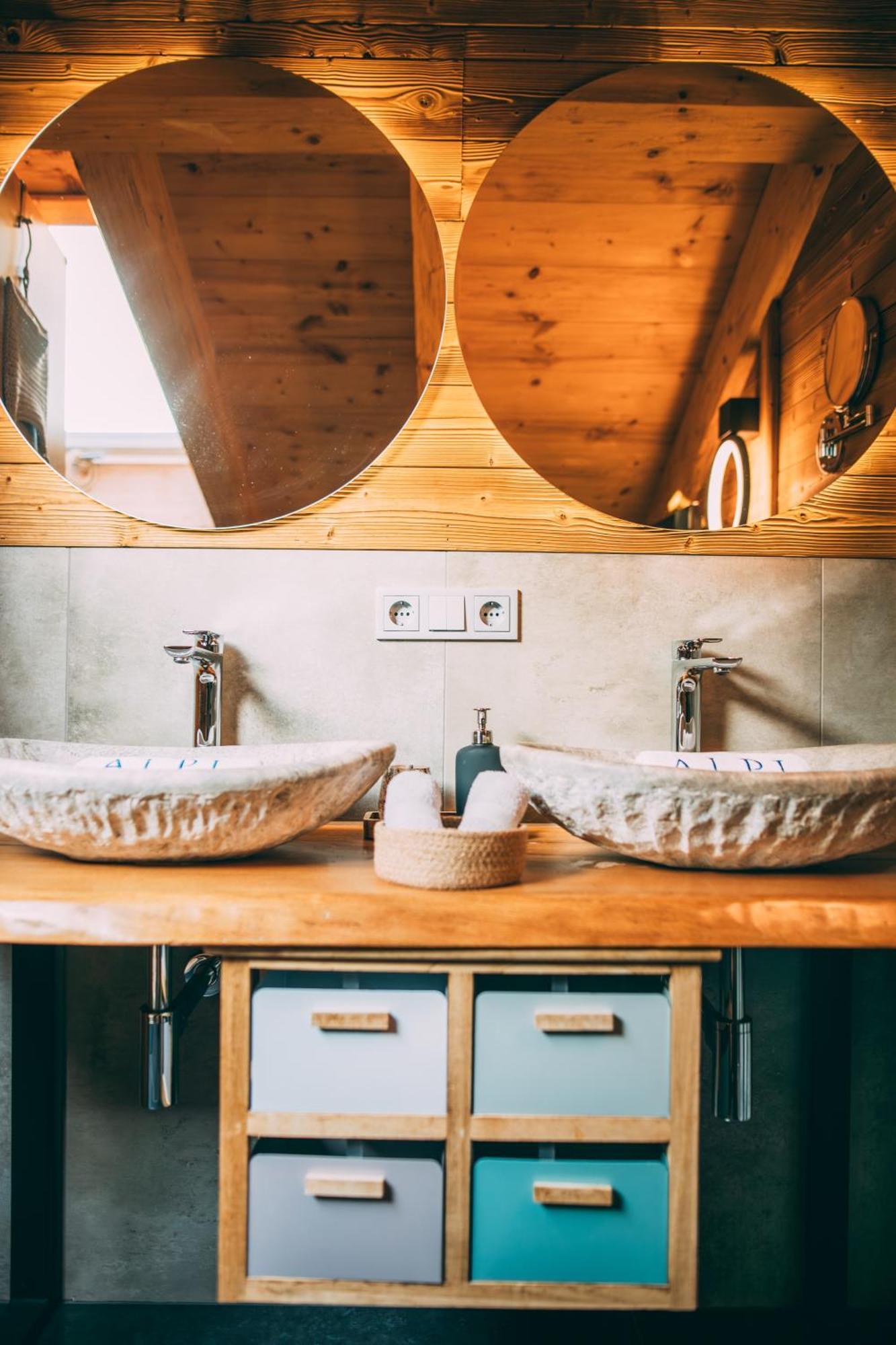 Chalet Alpi การ์มิช-พาร์เทนเคียร์เชน ภายนอก รูปภาพ